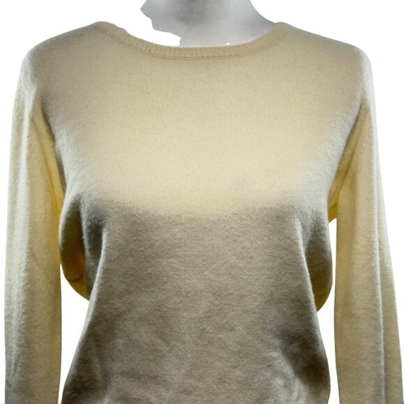 Sutton Cashmere Sweater Women Size M Modern Classic Long Sleeve Crew Neck Ivory - Picture 2 of 6